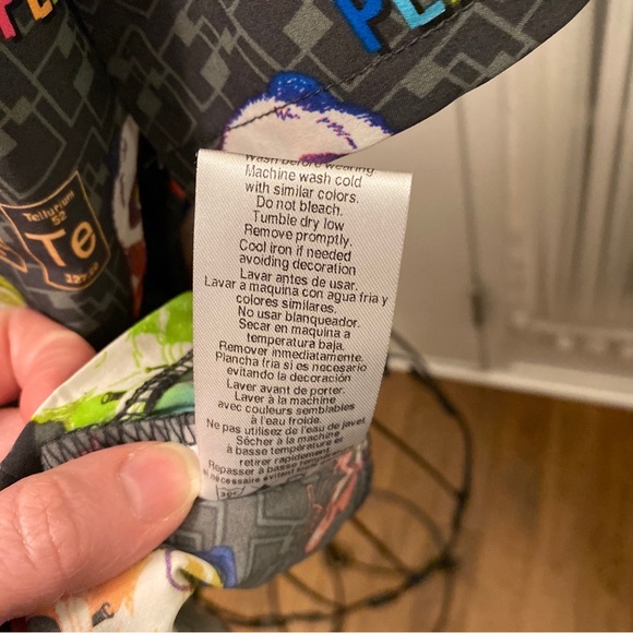 New Cherokee Modern Classic v-neck Grey Animals Extra Small XS women scrub top - Picture 9 of 10